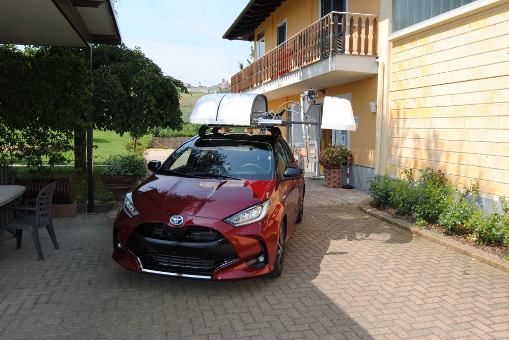 Carica carrozzina da tetto