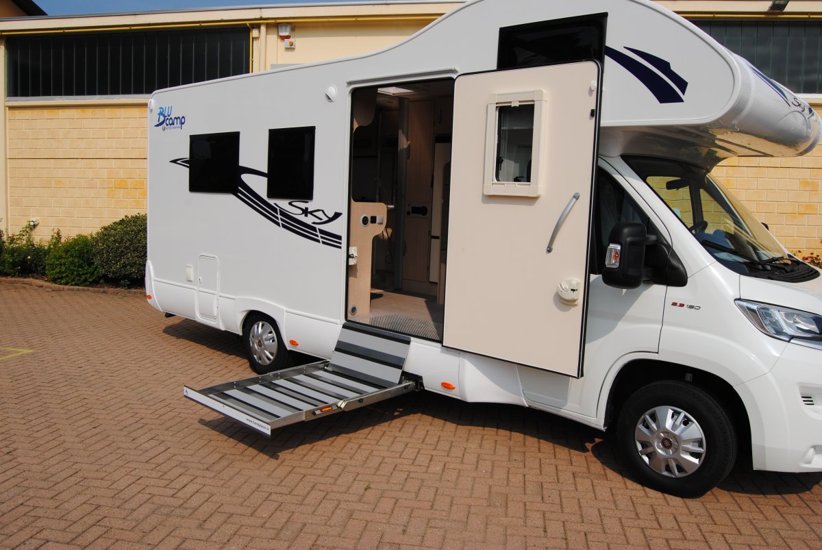 Pedana sottopianale laterale EP 300