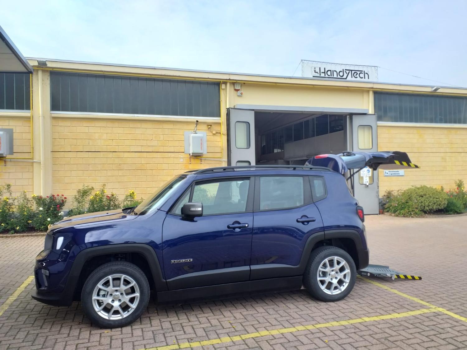 Jeep Renegade Mobility e-Hybrid