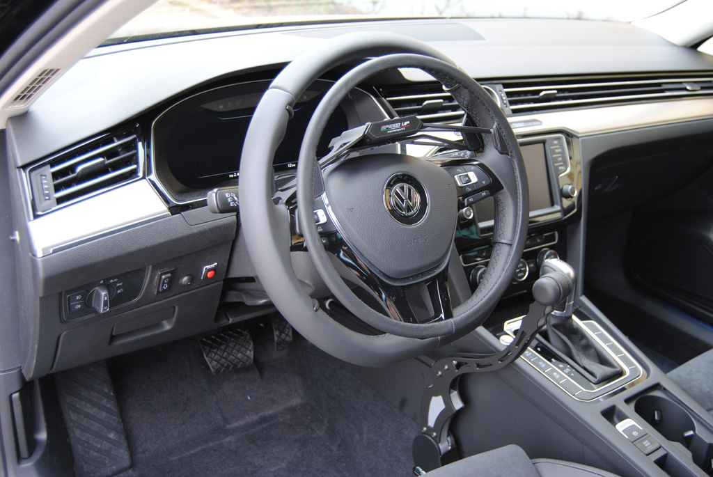 Acceleratore a cerchio sopra-volante