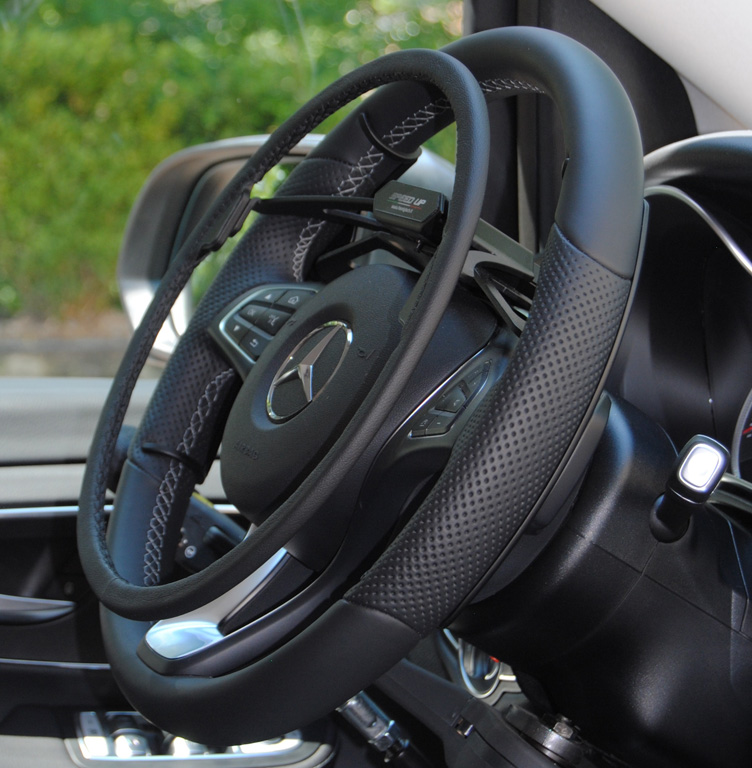 Acceleratore a cerchio sopra-volante