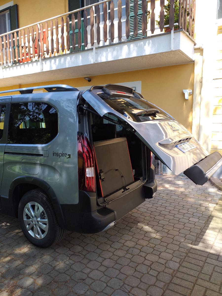 Peugeot Rifter "INSPIRE"