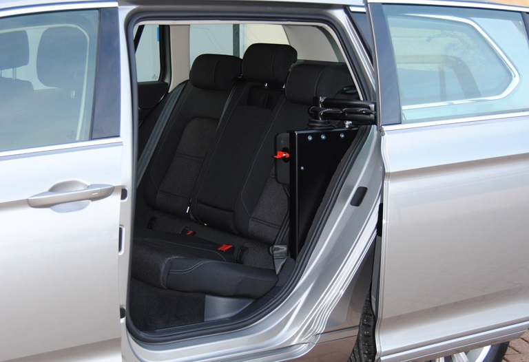 Porta posteriore rototraslante