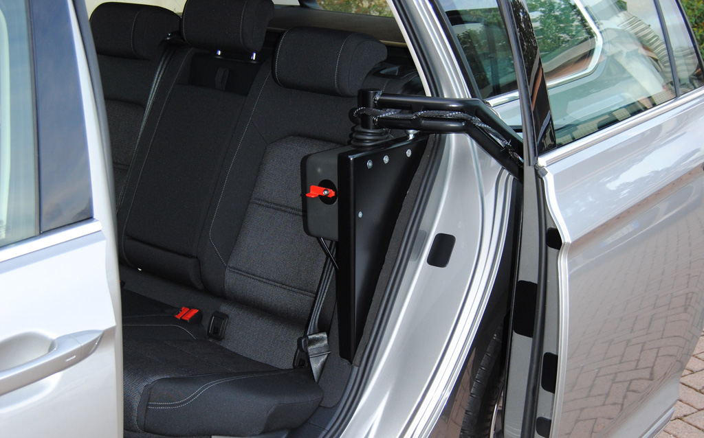 Porta posteriore rototraslante