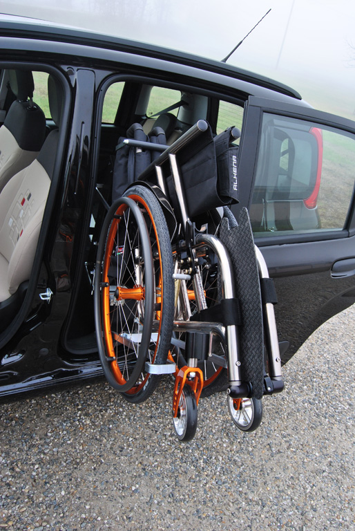 Robot carica carrozzina