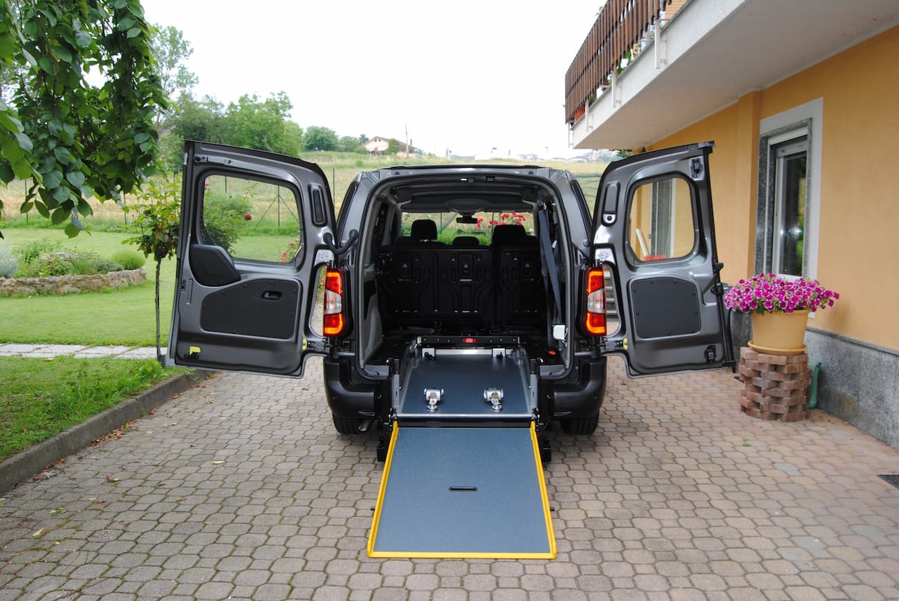 Fiat Doblò Combi "HANDY API"