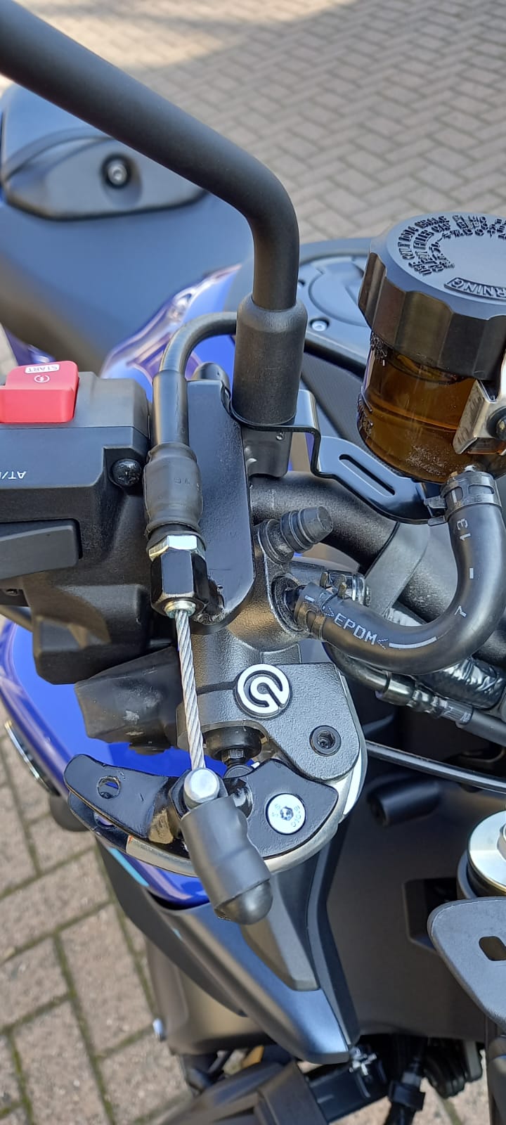 Spostamento freno anteriore a sinistra