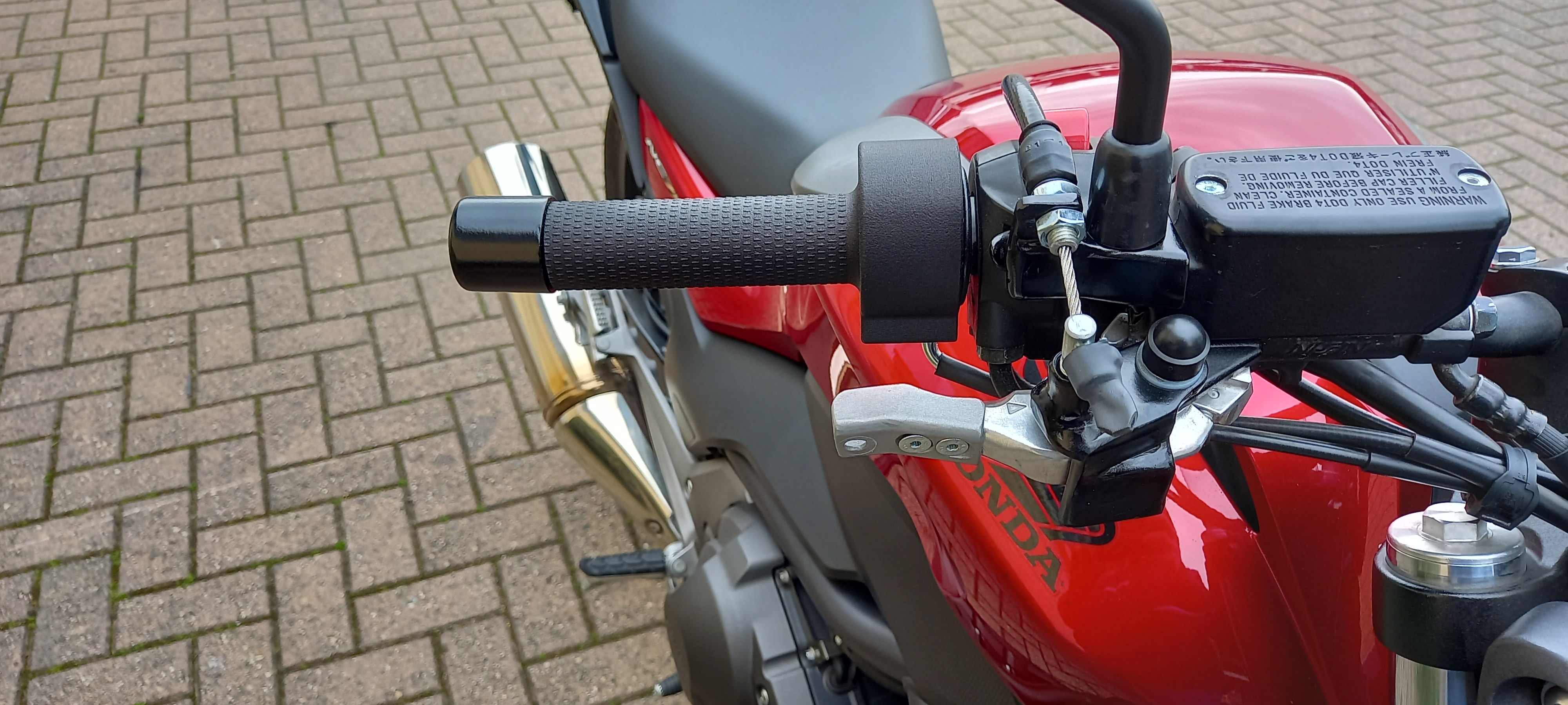 Spostamento freno anteriore a sinistra