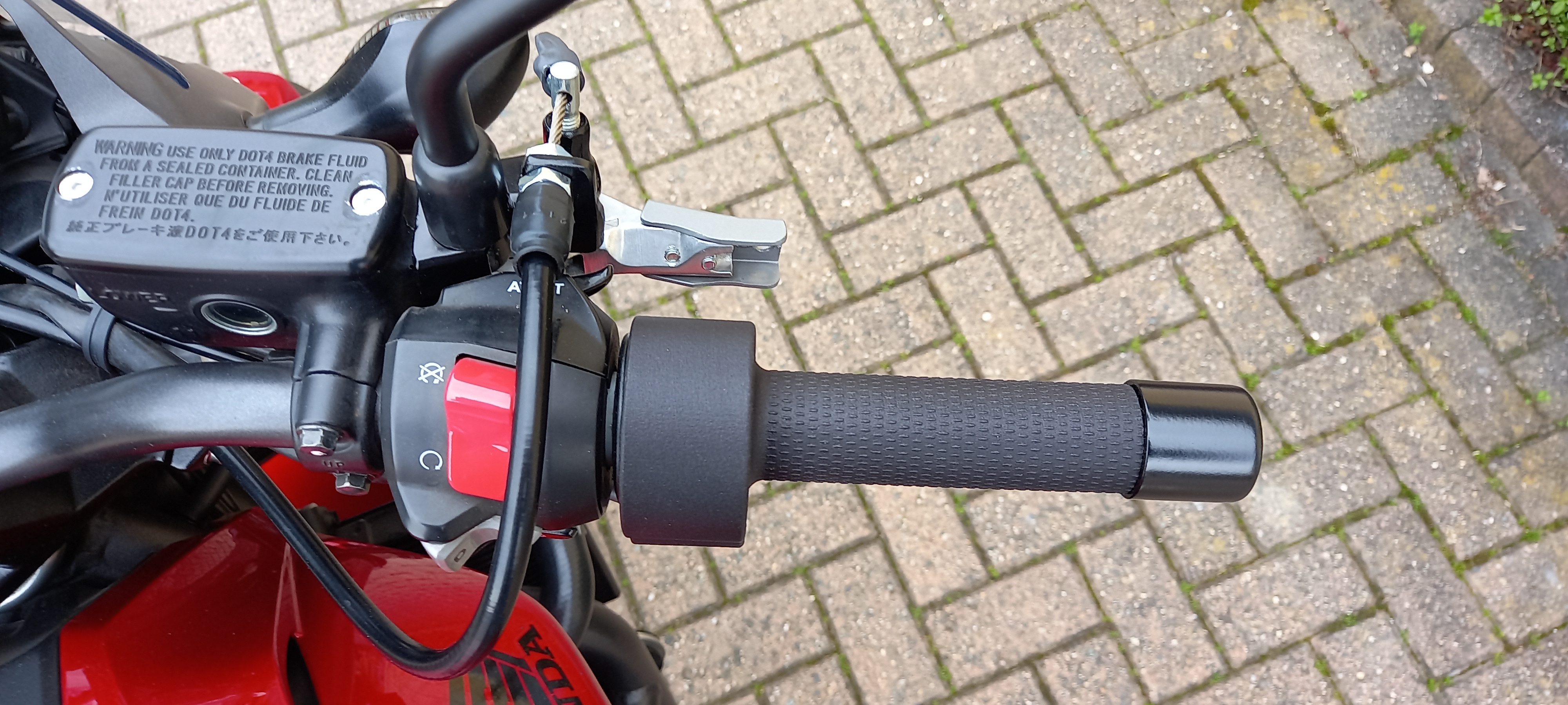 Spostamento freno anteriore a sinistra