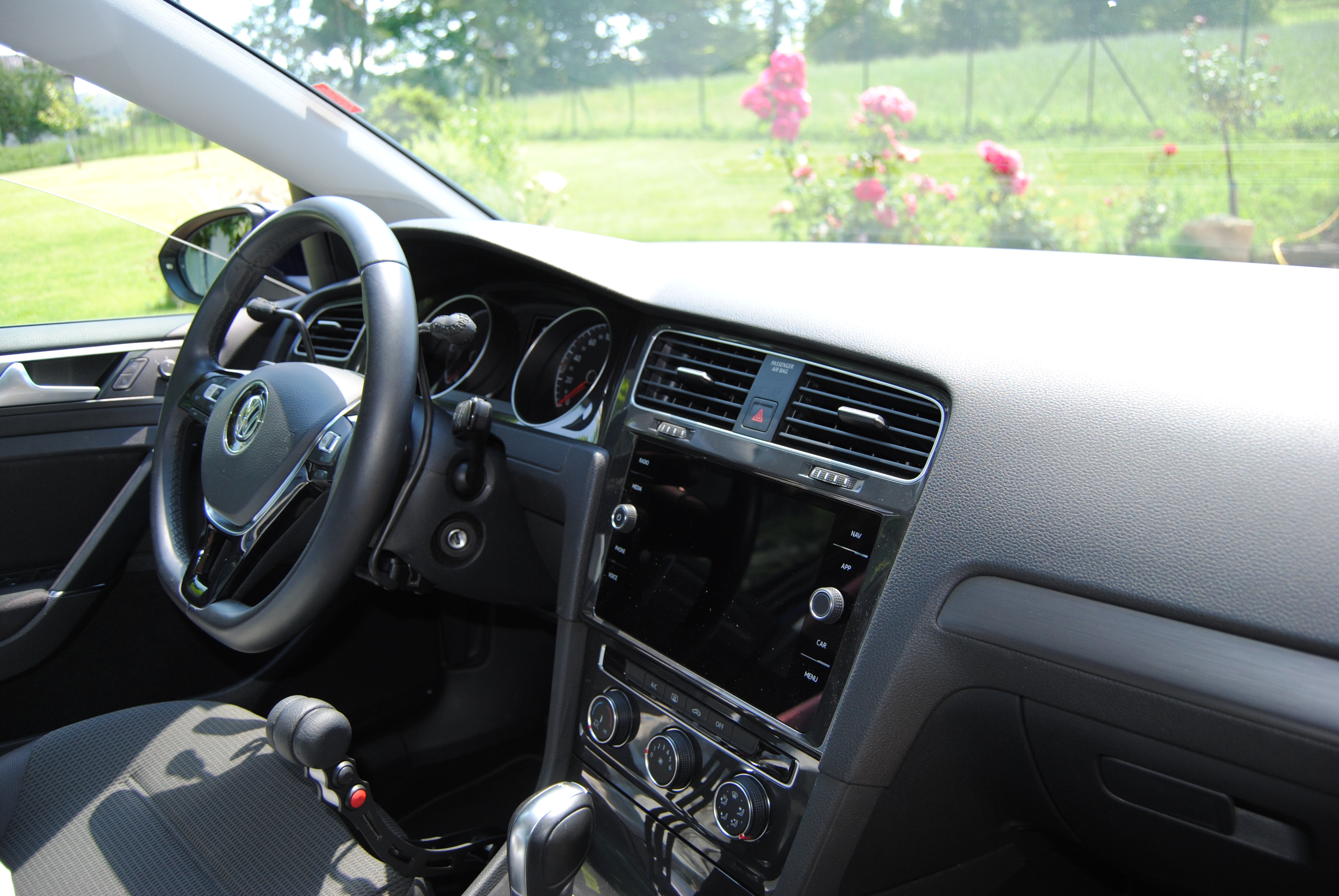 Acceleratore a leve contrapposte