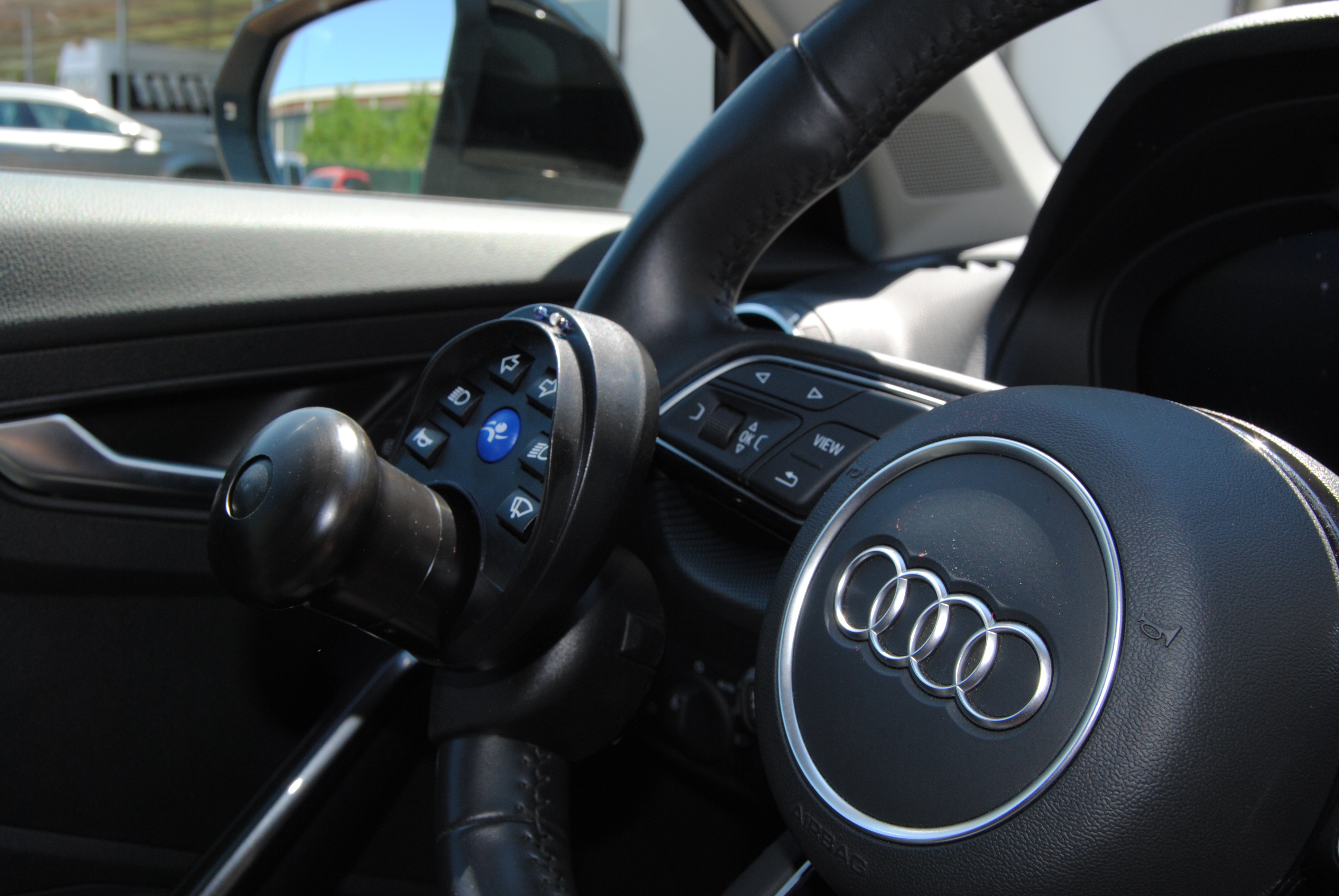 Centraline al volante con impugnatura a pomello