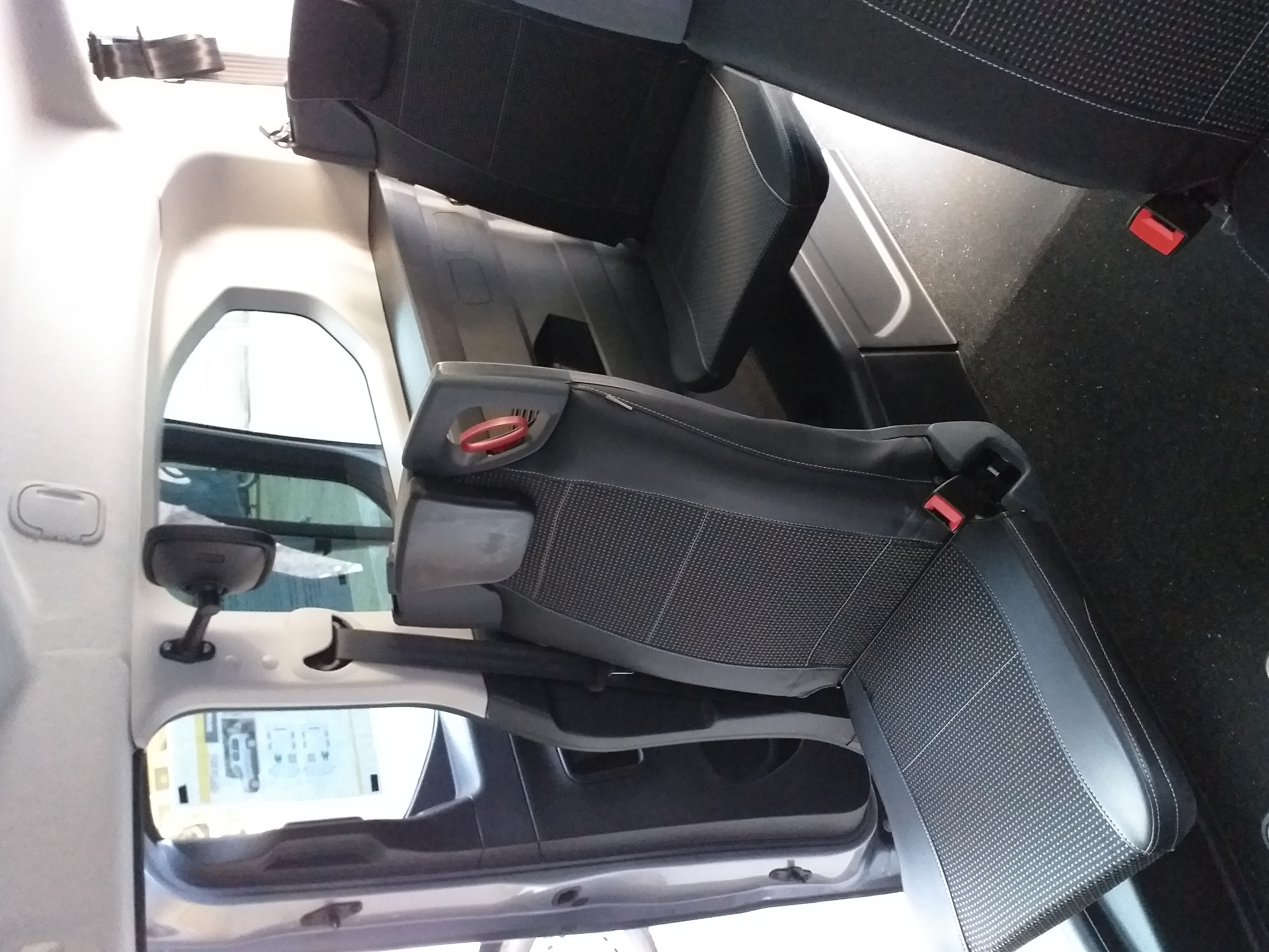 Peugeot Rifter "INSPIRE"