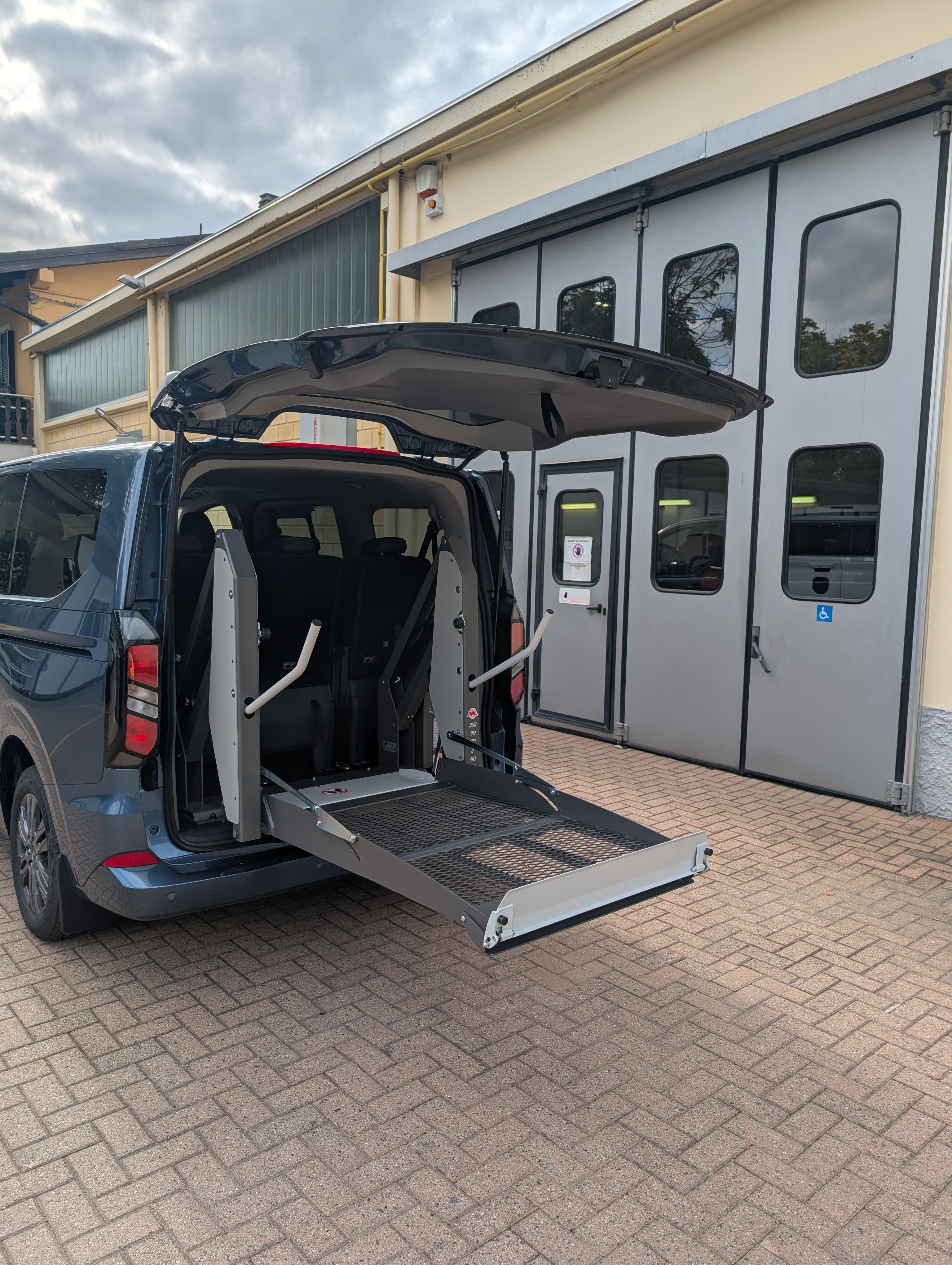 Sollevatori bi-braccio