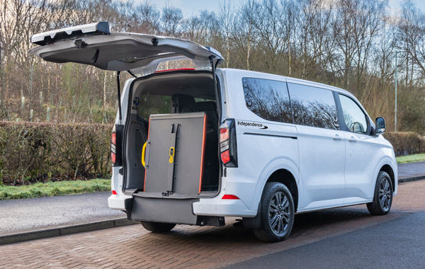 Ford Tourneo Custom "INDEPENDENCE"