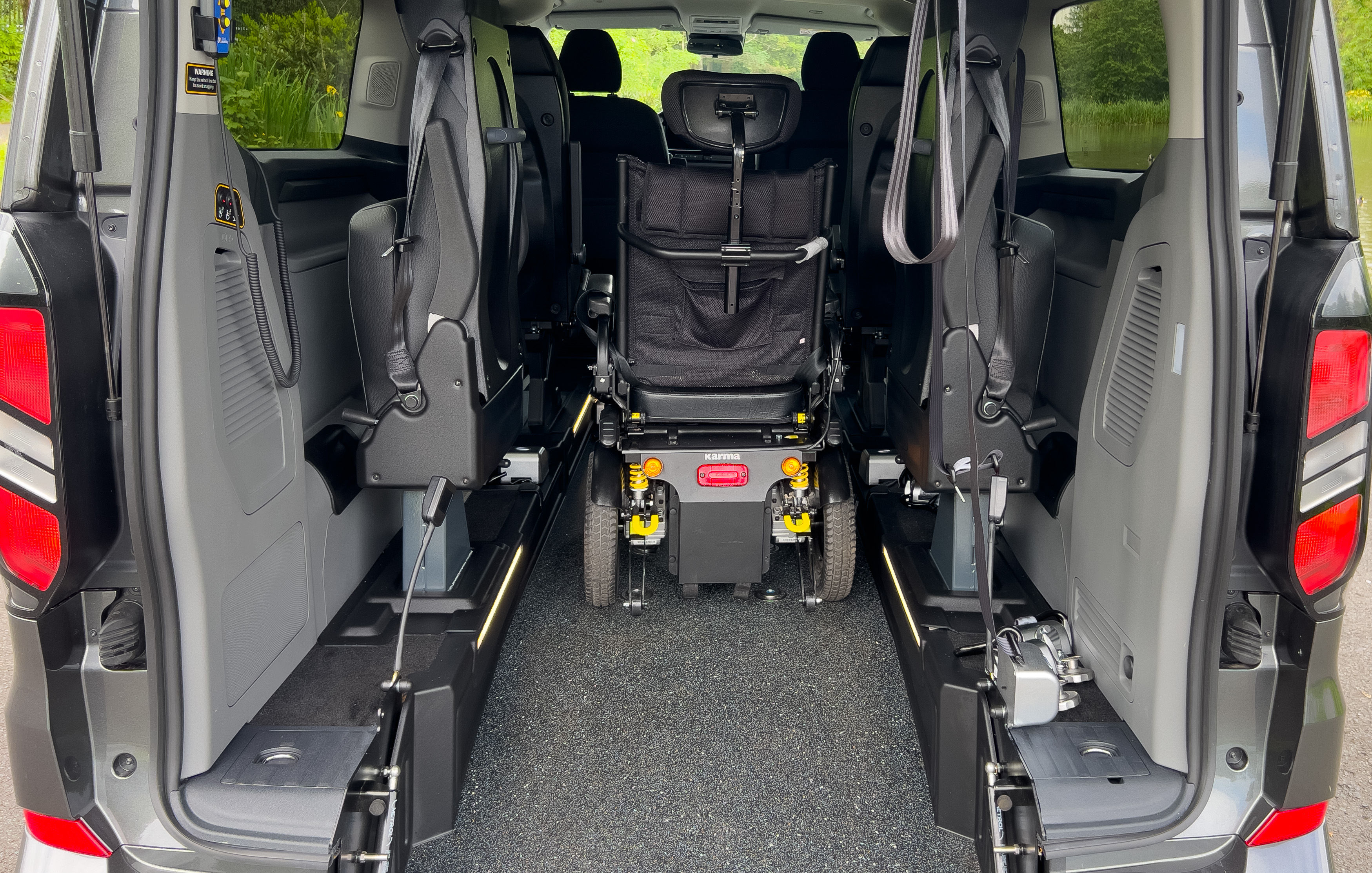 Ford Tourneo Custom "INDEPENDENCE TWIN"