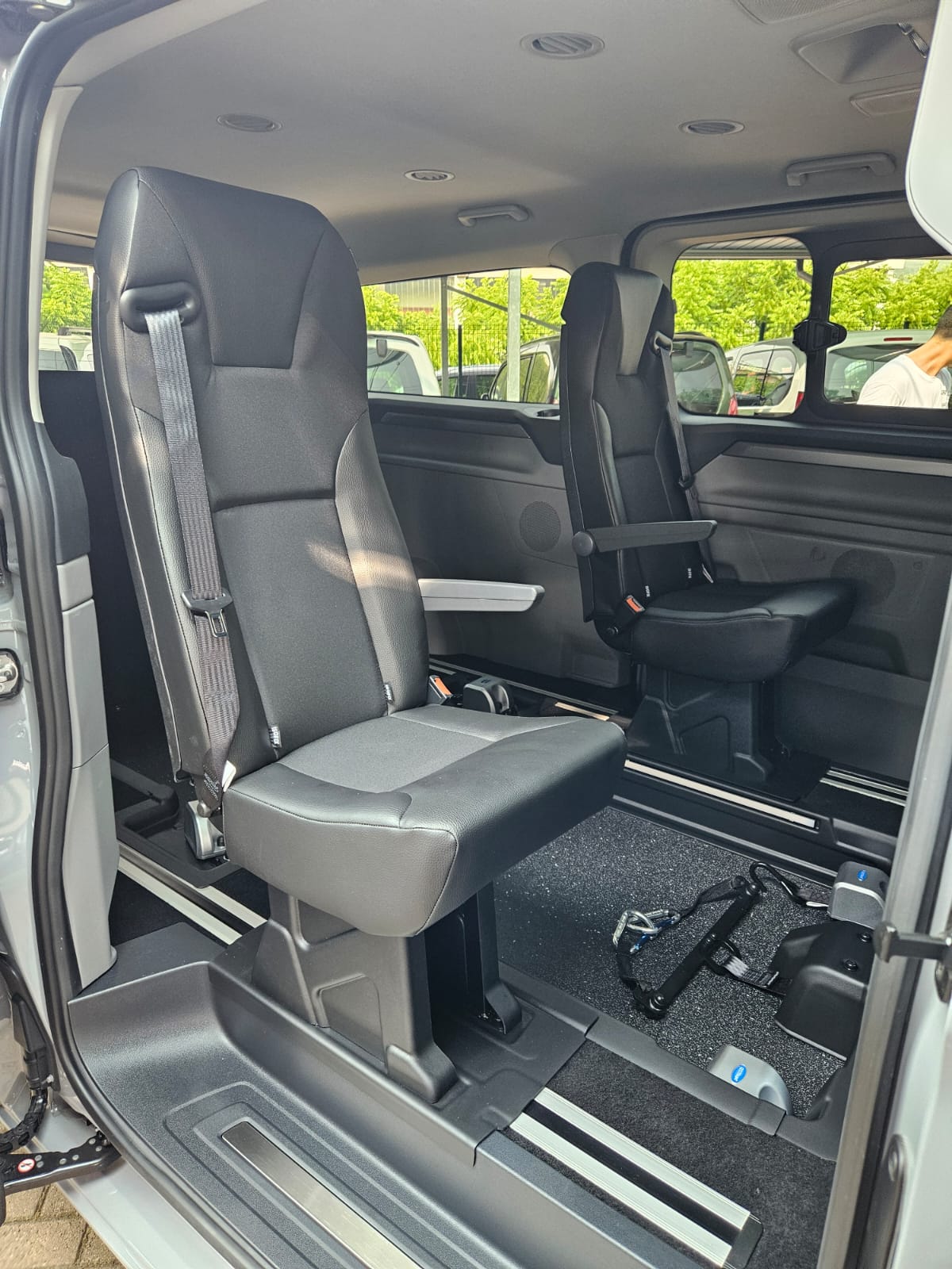 Ford Tourneo Custom "INDEPENDENCE TWIN"