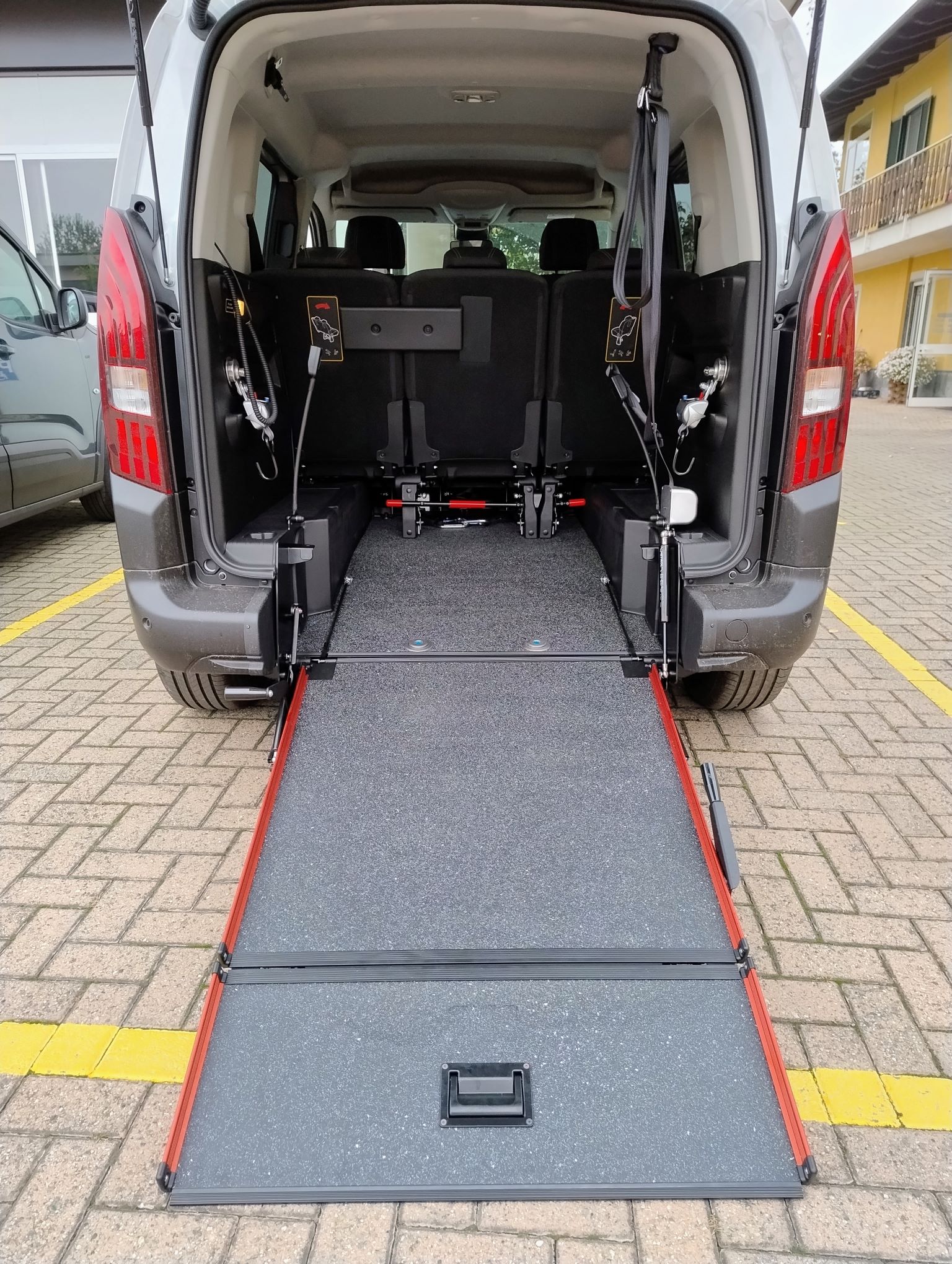 NUOVO PEUGEOT RIFTER RS P.CONSEGNA manuale