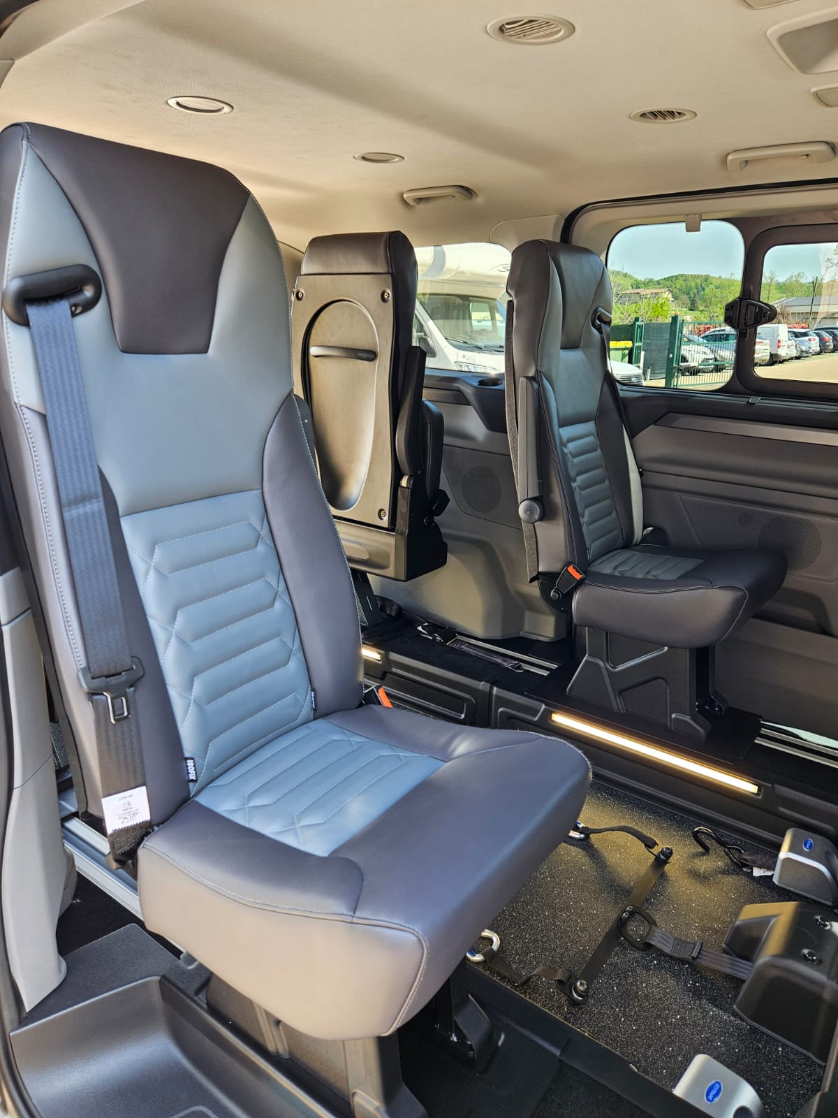 NUOVO FORD TOURNEO CUSTOM RIBASSAMENTO DEL PIANALE