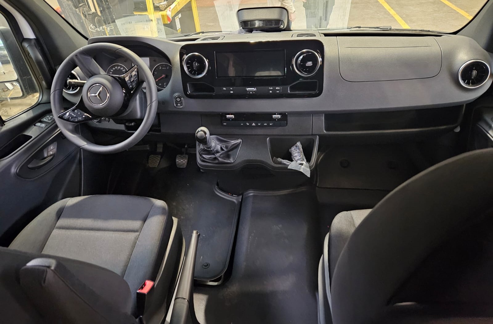 MERCEDES SPRINTER PRONTA CONSEGNA TRASPORTO COLLETTIVO