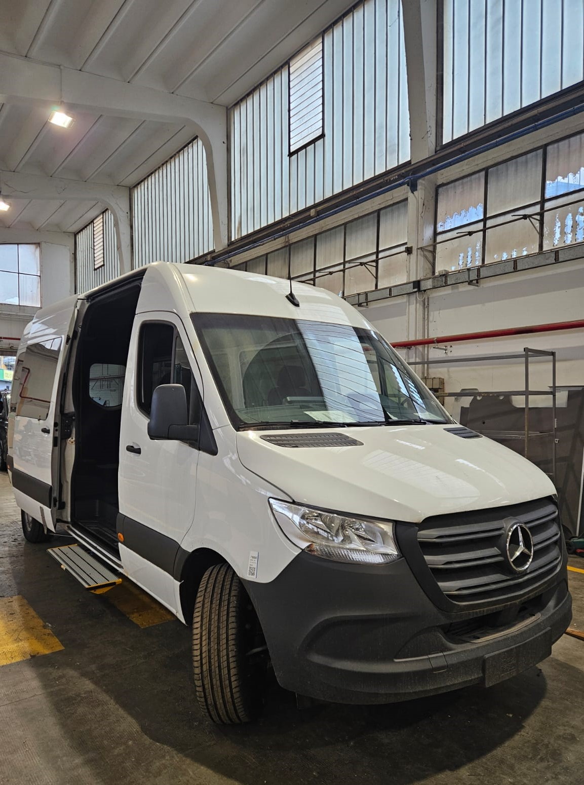 MERCEDES SPRINTER PRONTA CONSEGNA TRASPORTO COLLETTIVO