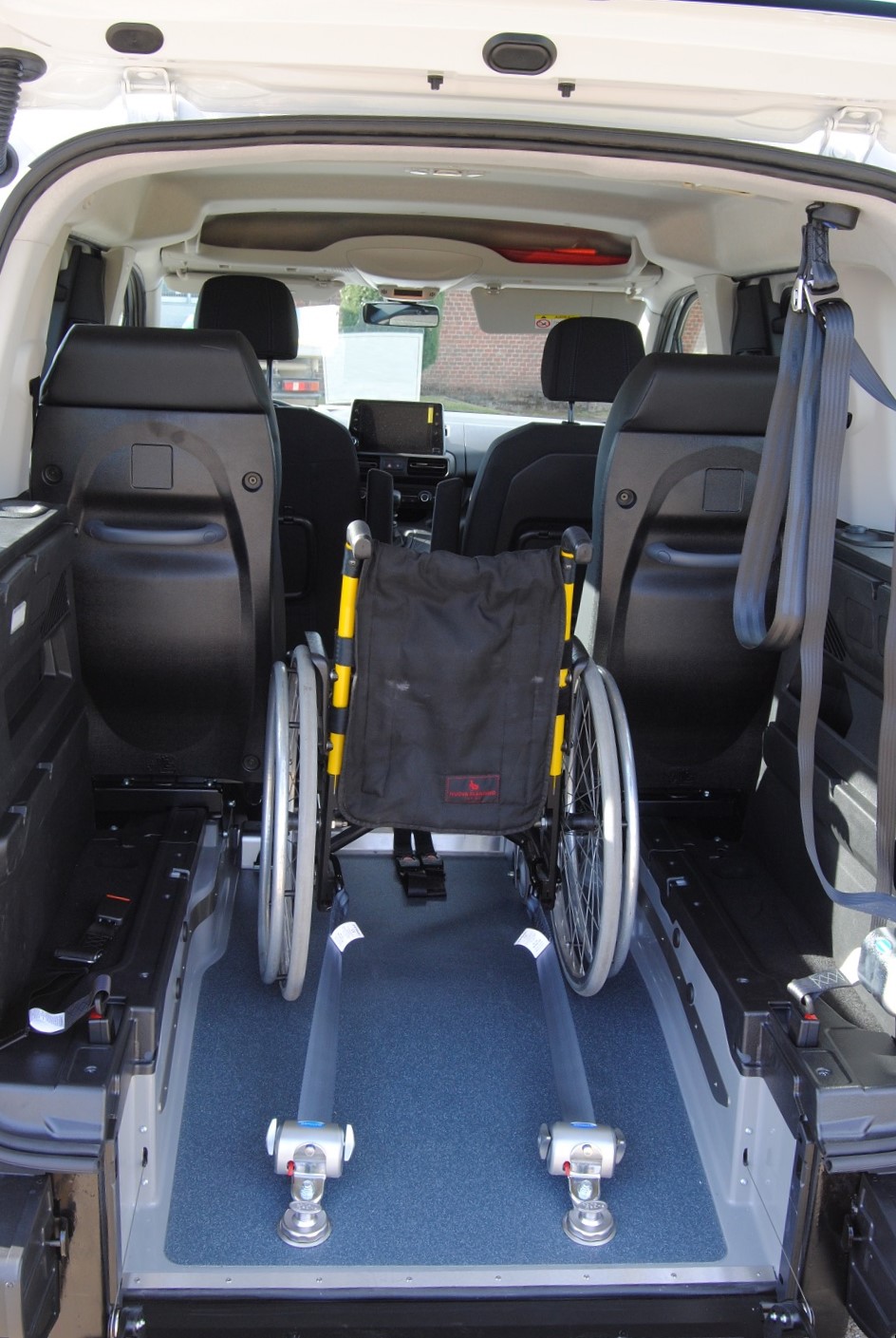 FIATO DOBLO CON RIBASSAMENTO DEL PIANALE