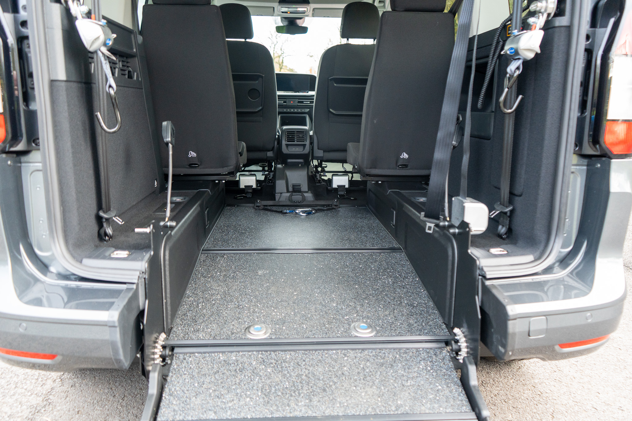 FORD CONNECT P.CORTO C. AUTOMATICO DIESEL RIBASSAMENTO PIANALE