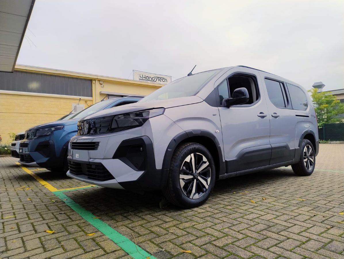 NUOVO PEUGEOT RIFTER GTLINE C.AUTOMATICO P.CONSEGNA