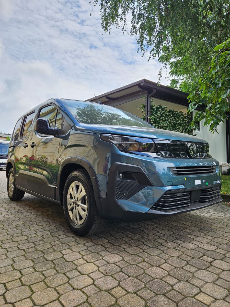 NUOVO PEUGEOT RIFTER RESTYLING