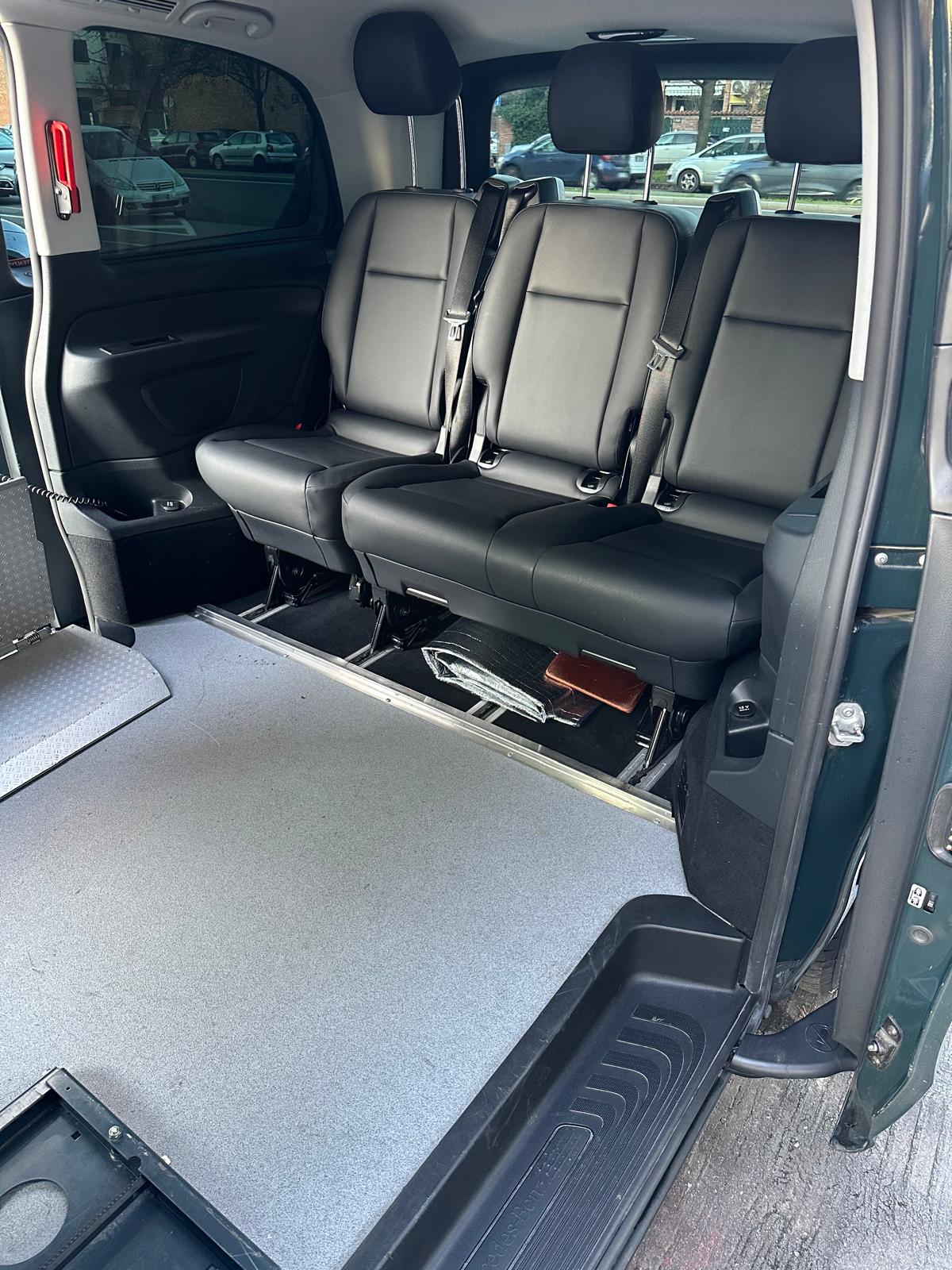 MERCEDES VITO SALI E GUIDA